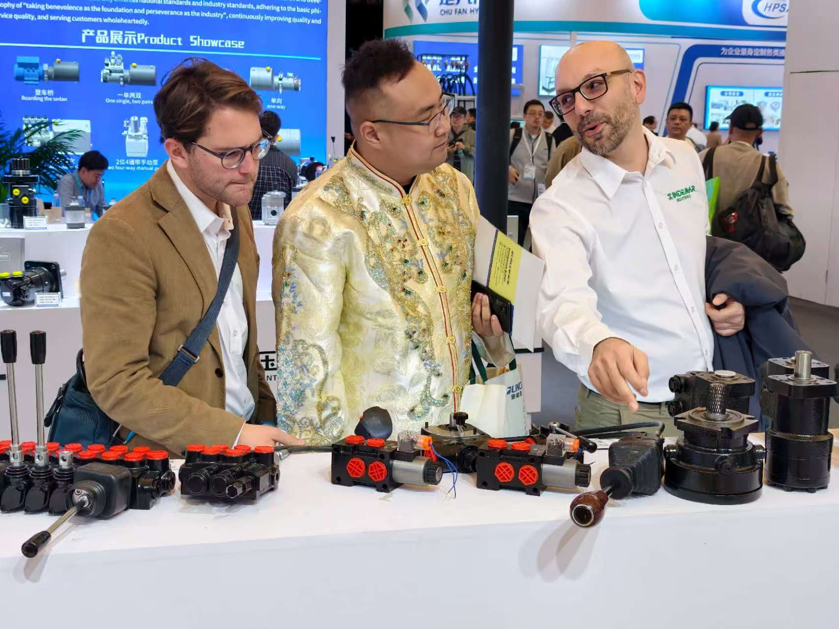 c1cc1564605030f3732535d0d8289e24